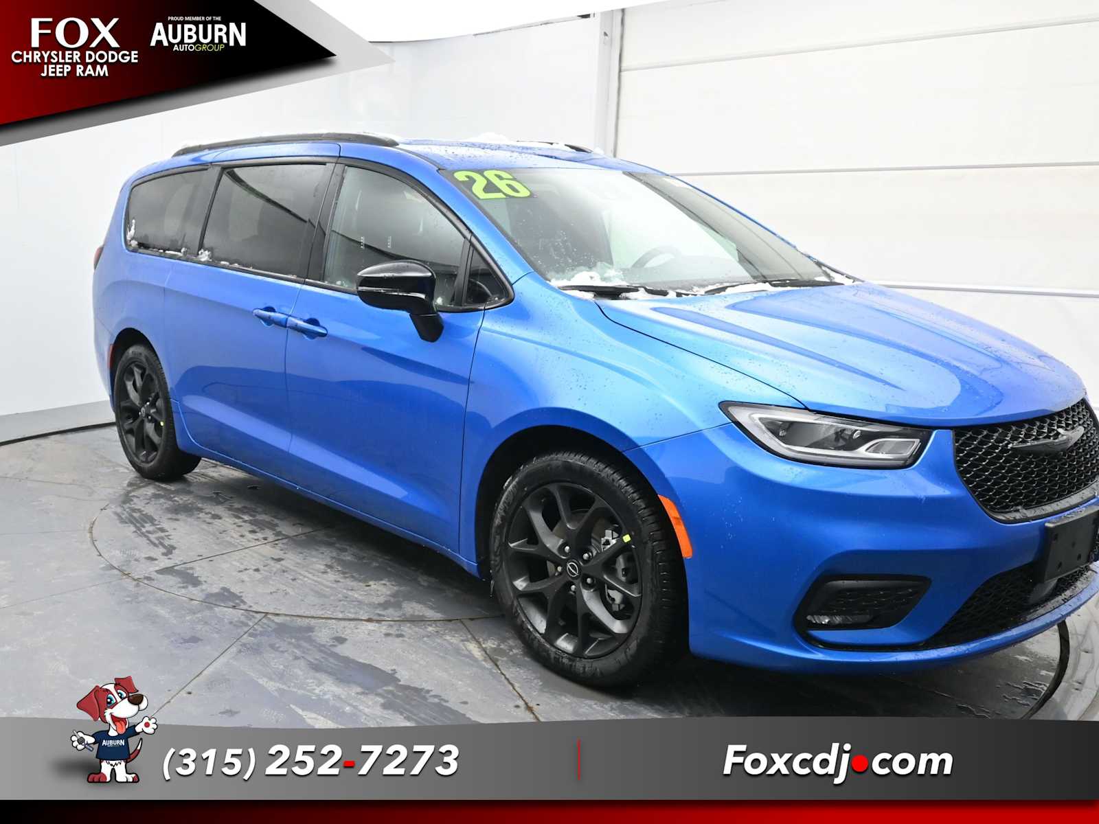 2026 Chrysler Pacifica Select's photo