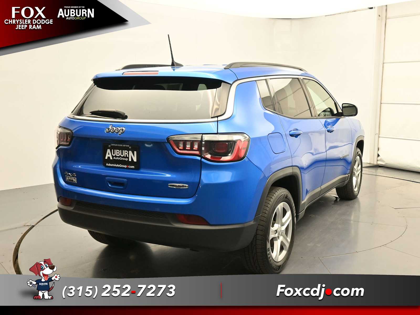 2023 Jeep Compass Latitude photo 4