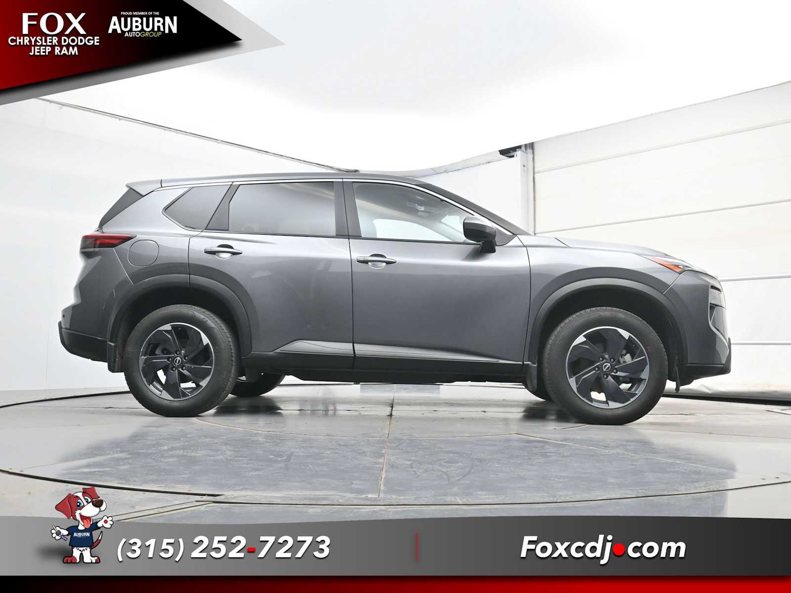 2025 Nissan Rogue SV - Photo 26