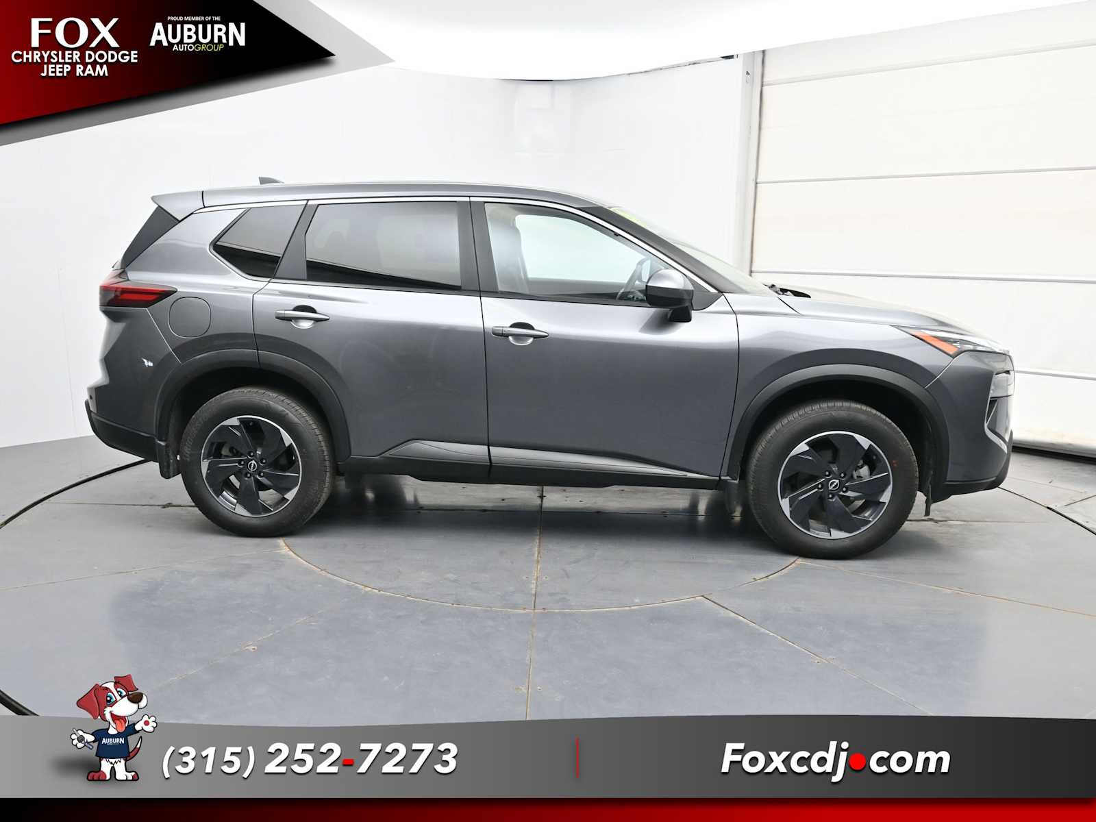 2025 Nissan Rogue SV - Photo 17
