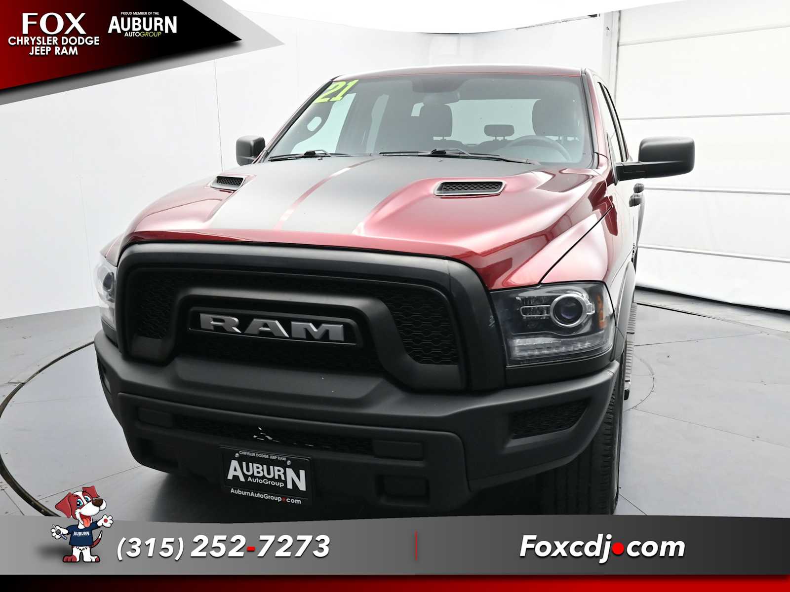 2021 Ram 1500 Classic SLT photo 3