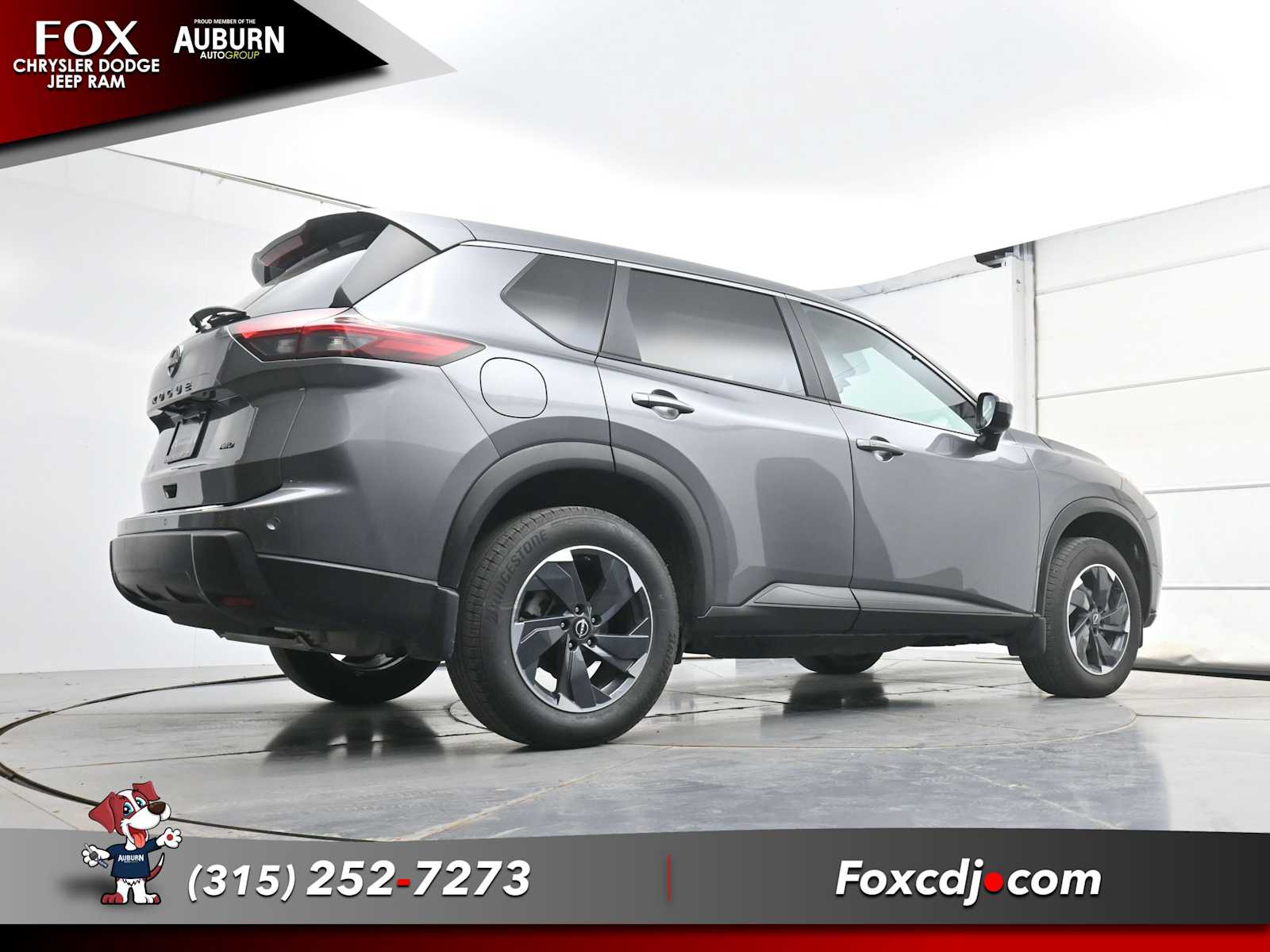 2025 Nissan Rogue SV - Photo 25