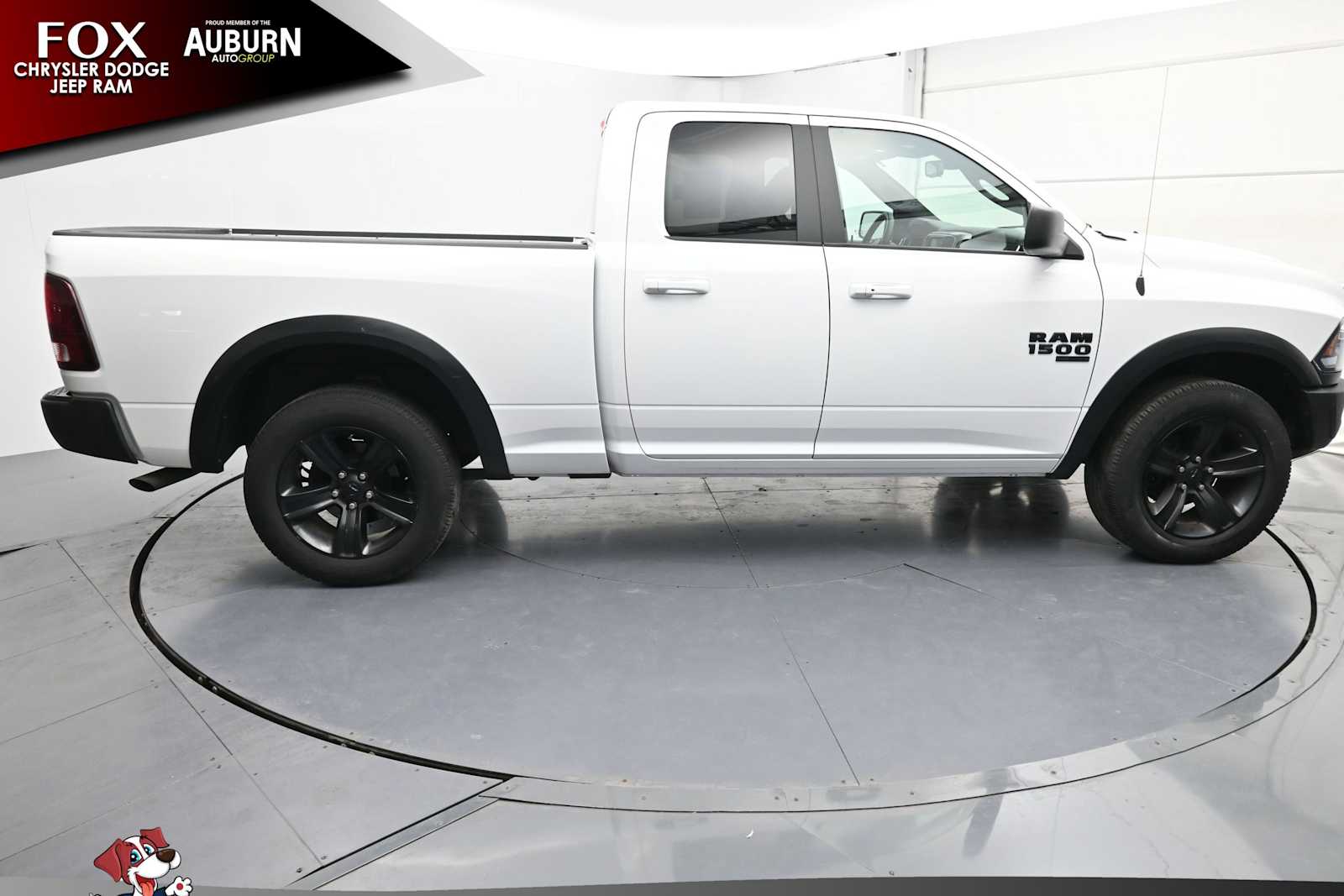 2021 Ram 1500 Classic SLT photo 2
