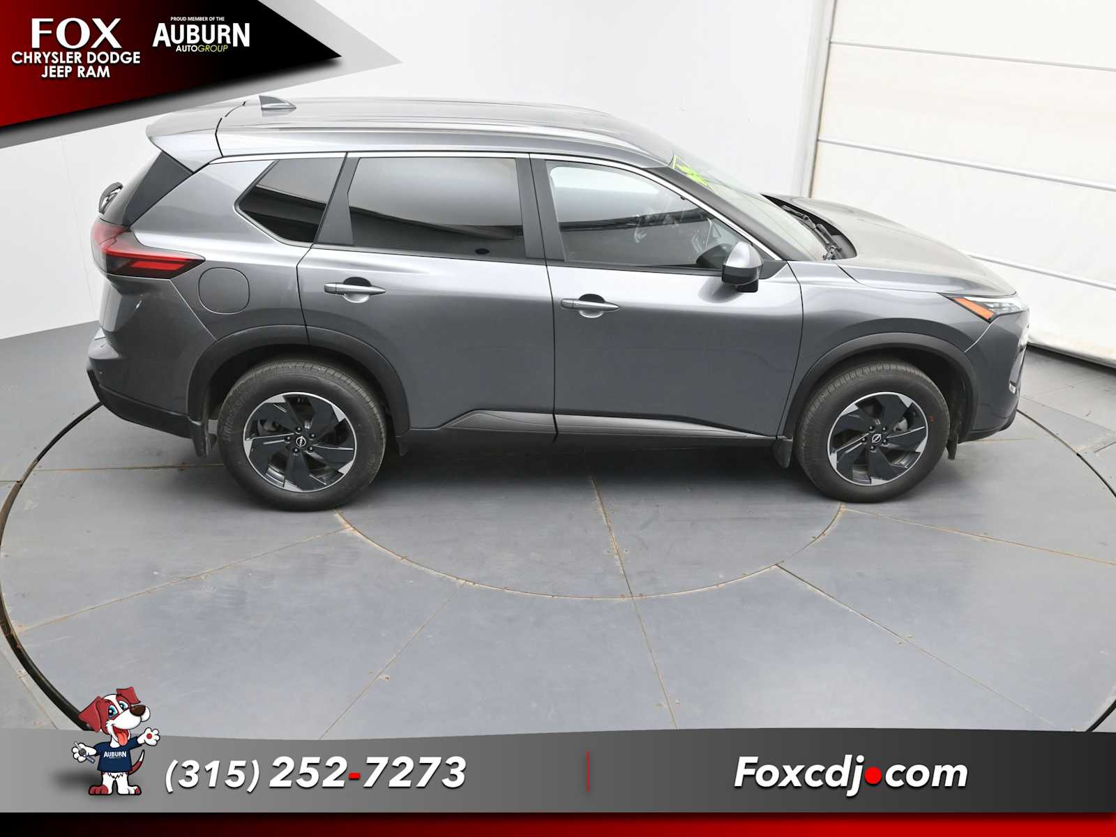 2025 Nissan Rogue SV - Photo 34