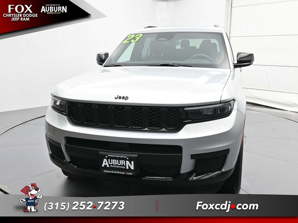 Used 2023 Jeep Grand Cherokee L Laredo SUV