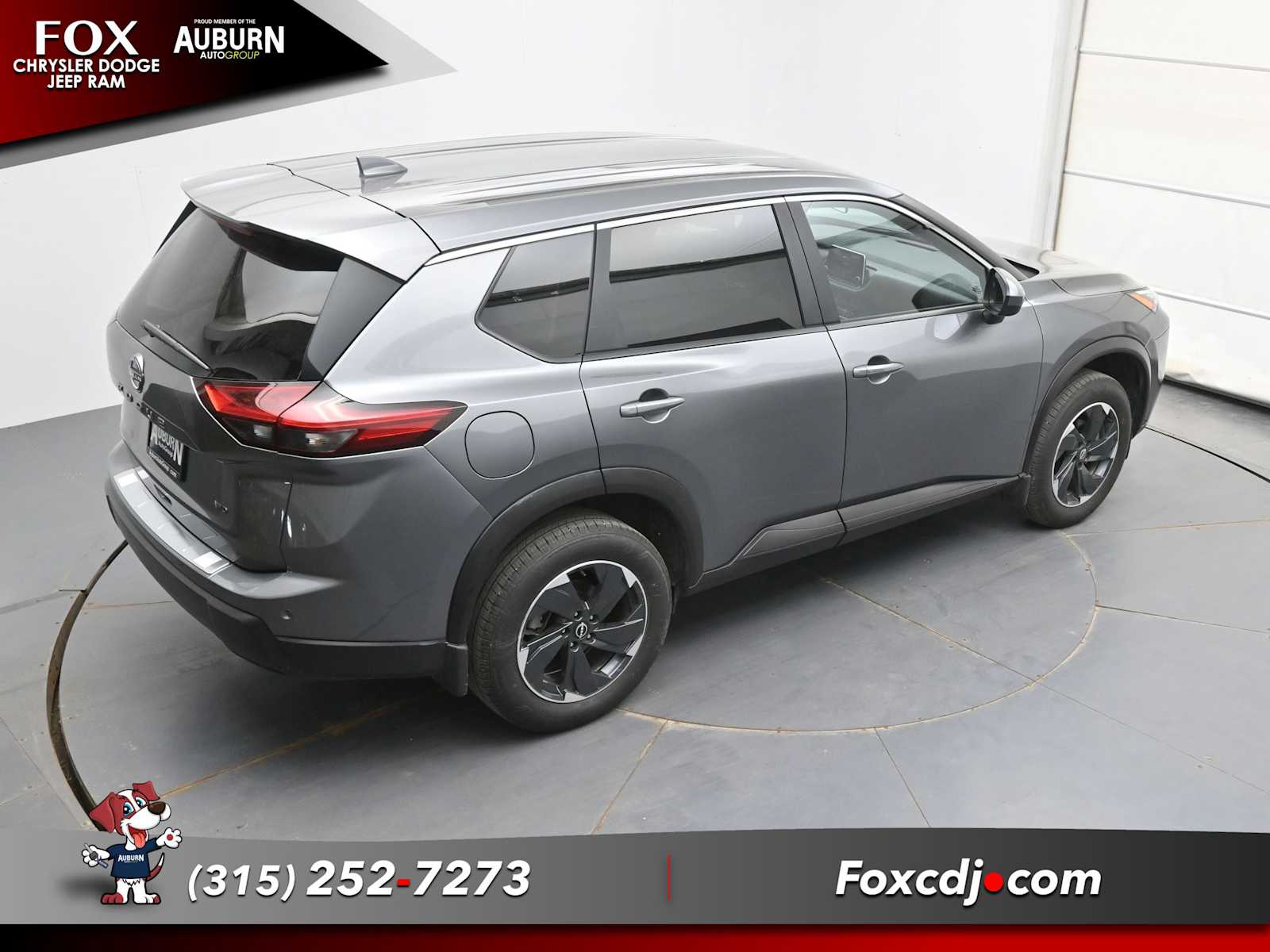 2025 Nissan Rogue SV - Photo 33