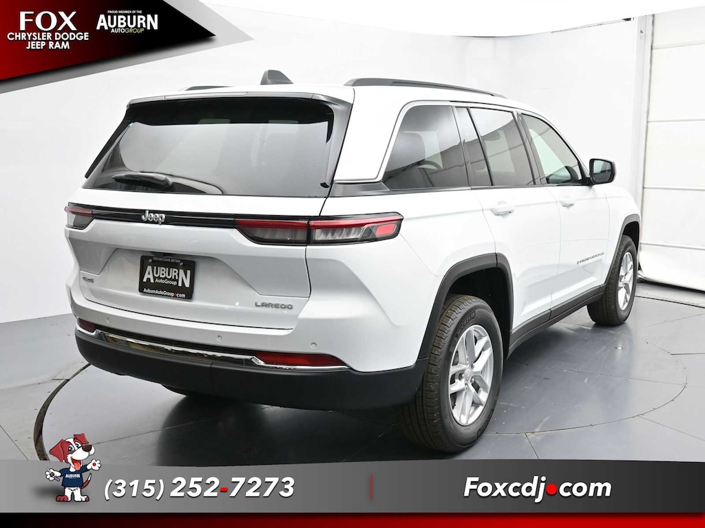 New 2025 Jeep Grand Cherokee LAREDO X 4X4 Sport Utility