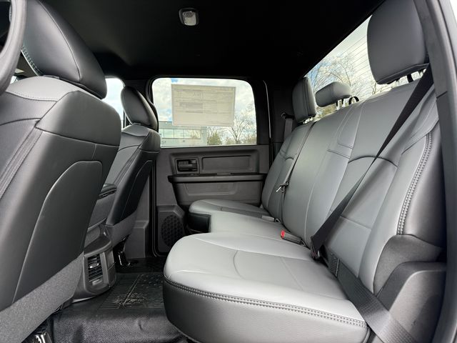 2026 RAM 3500 Chassis Tradesman - Photo 6