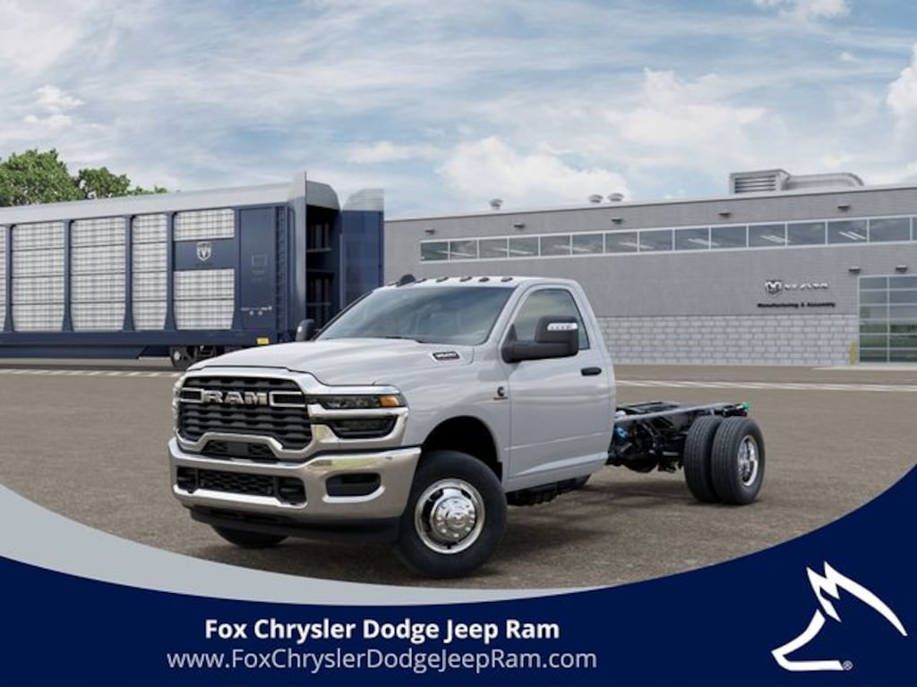 New 2026 Ram 3500 Chassis Cab TRADESMAN REGULAR 4X4 84' CA Pickup