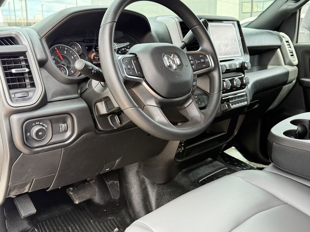 2026 RAM 3500 Chassis Tradesman - Photo 25