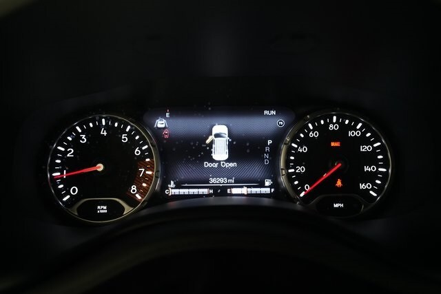 2023 Jeep Renegade Trailhawk photo 2