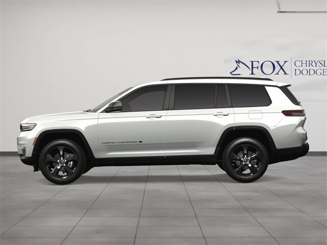2025 Jeep Grand Cherokee Limited photo 3