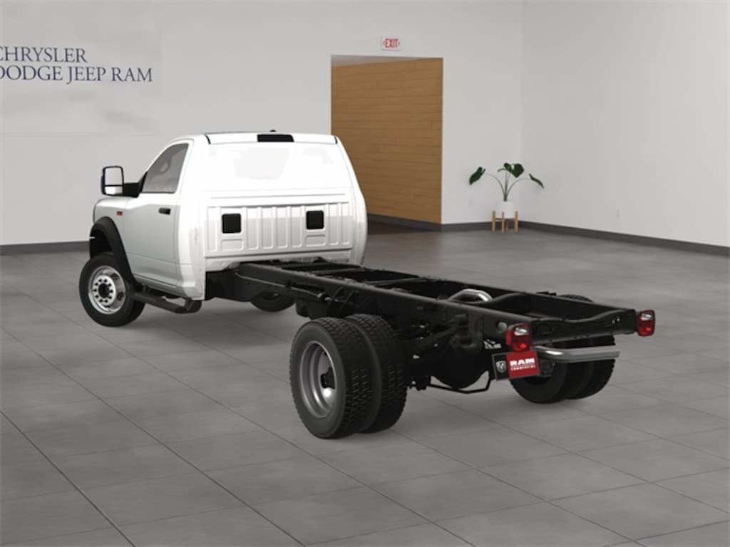 New 2024 Ram 5500 Chassis Cab 5500 TRADESMAN CHASSIS REGULAR CAB 4X4 108' CA Pickup