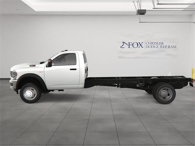 2024 Ram 4500 SLT photo 2