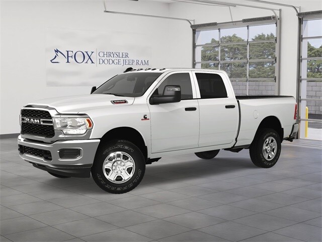 2024 Ram 3500 Tradesman photo 2