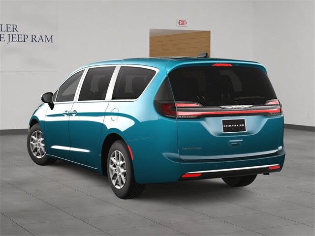 2025 Chrysler Pacifica photo 4