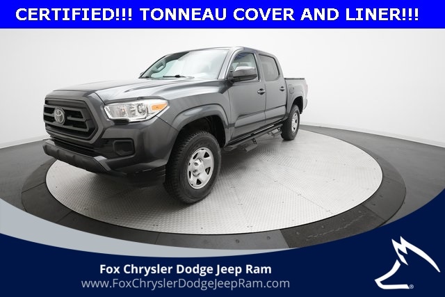 2022 Toyota Tacoma SR's photo