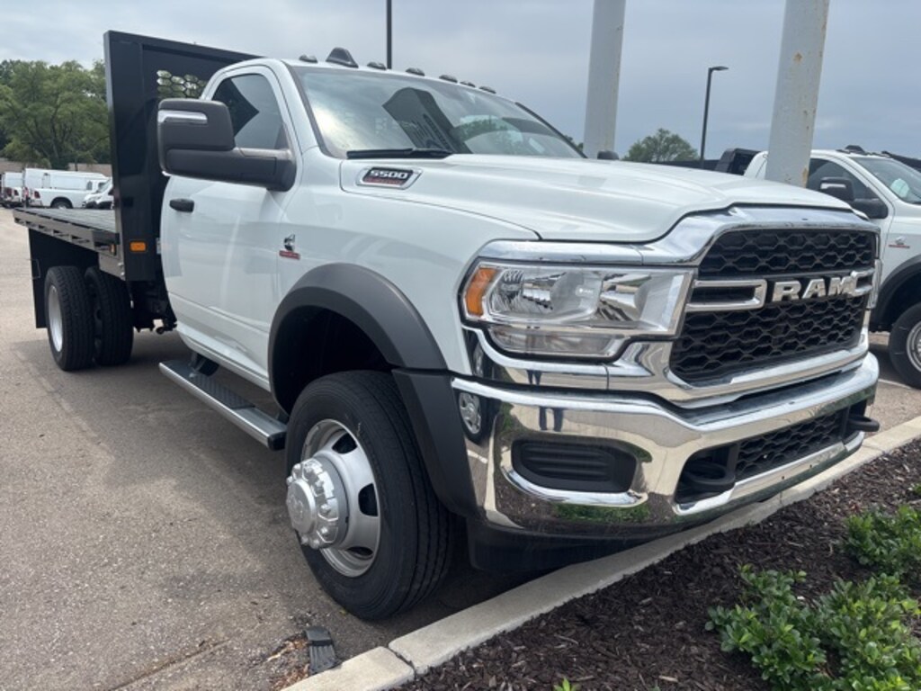 New 2024 Ram 5500 Chassis Cab 5500 TRADESMAN CHASSIS REGULAR CAB 4X4 84' CA Pickup