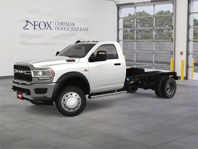 2024 Ram 5500 Tradesman photo 2