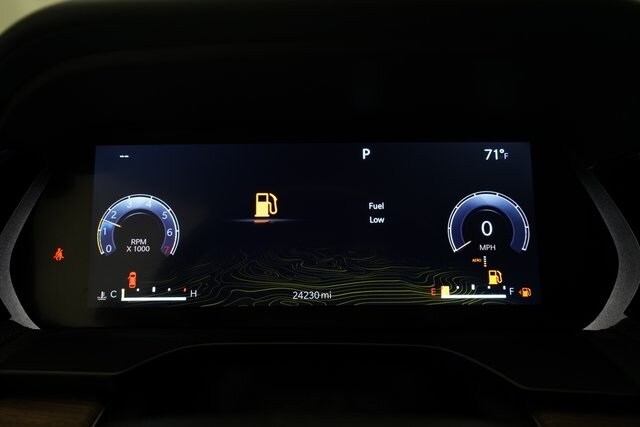 2023 Jeep Grand Cherokee Summit photo 2