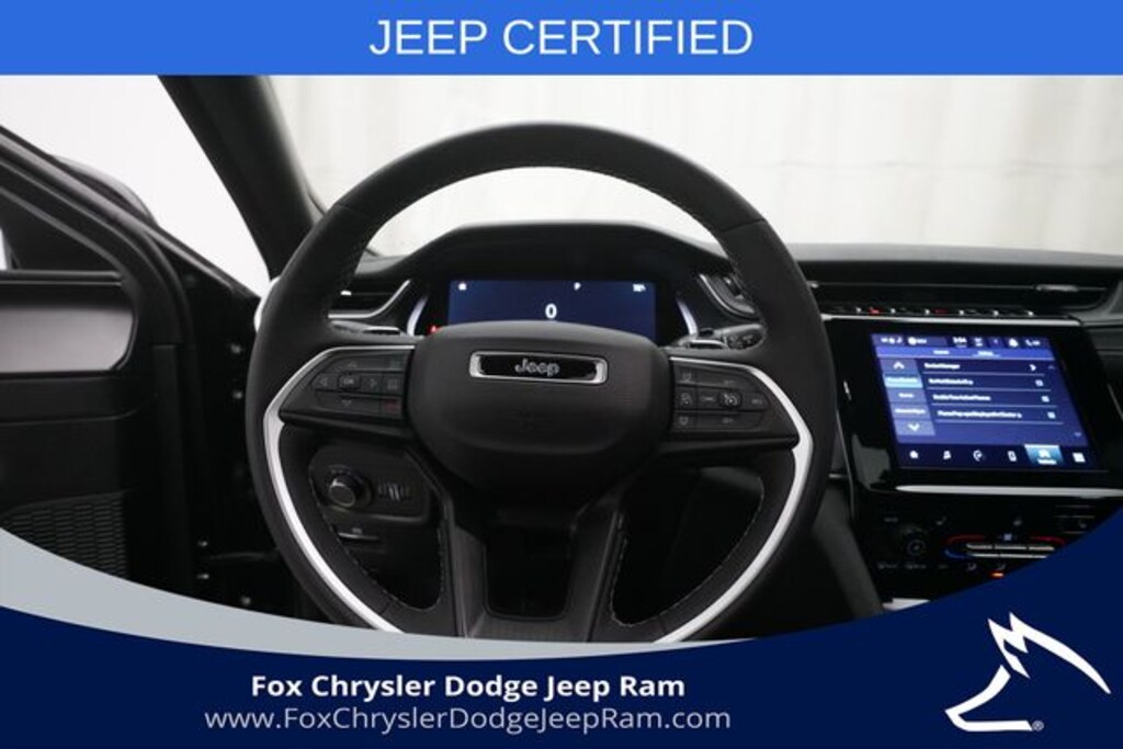 Used 2023 Jeep Grand Cherokee L Laredo SUV