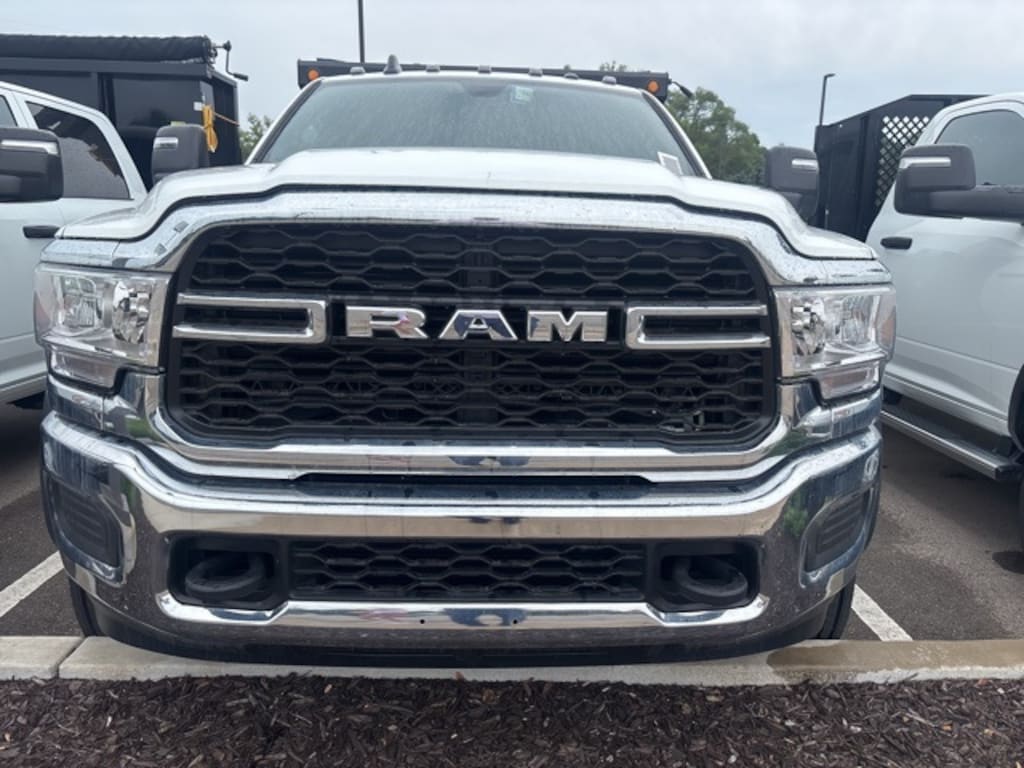 New 2024 Ram 5500 Chassis Cab 5500 TRADESMAN CHASSIS CREW CAB 4X4 84' CA Pickup