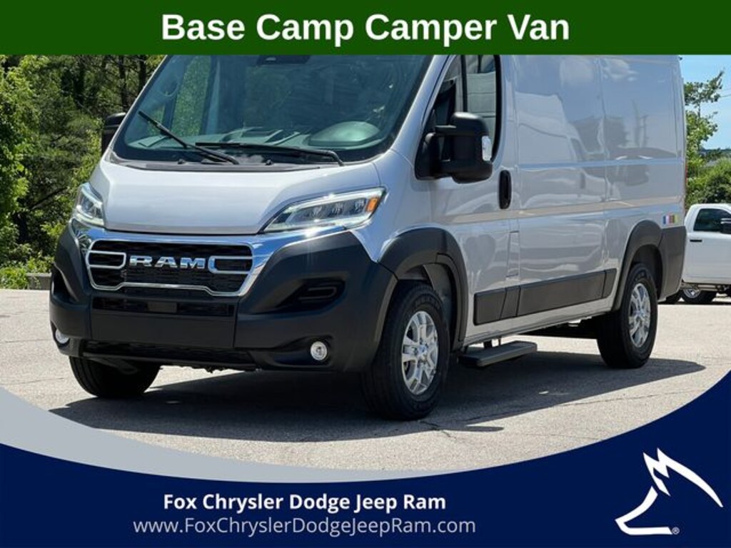 New 2024 Ram ProMaster PROMASTER 3500 SLT CARGO VAN LOW ROOF 136' WB Cargo Van