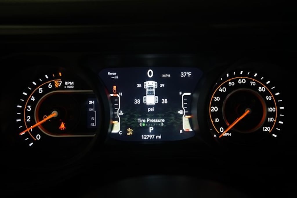 Used 2024 Jeep Gladiator Sport Truck Crew Cab