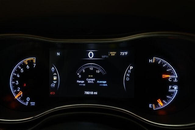 2017 Jeep Grand Cherokee Summit photo 2