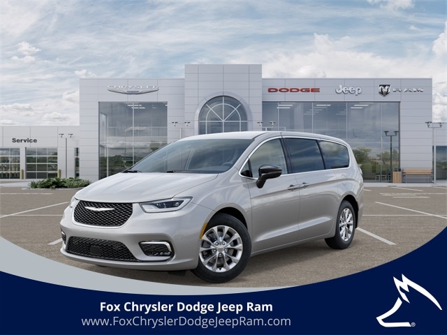 2026 Chrysler Pacifica Select's photo