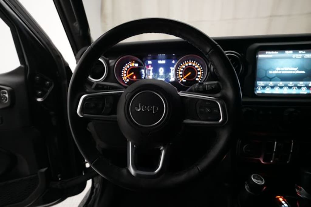 Used 2022 Jeep Wrangler Unlimited Sahara SUV