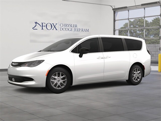 2025 Chrysler Voyager LX photo 2