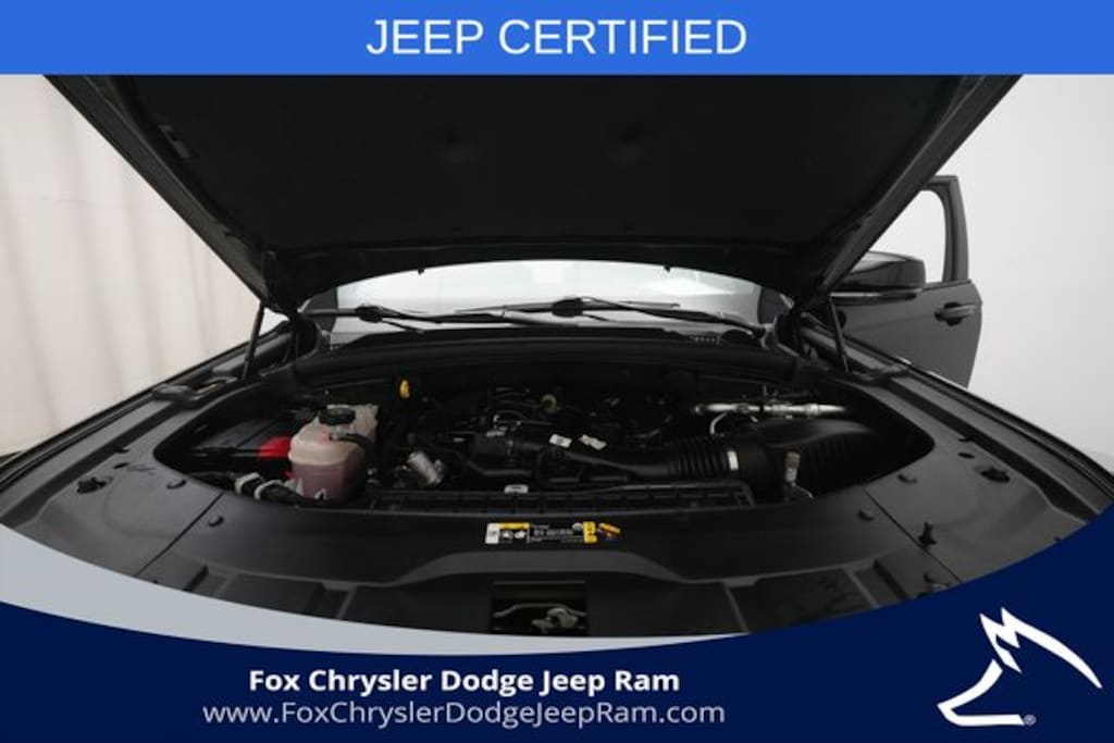 Used 2023 Jeep Grand Cherokee L Laredo SUV