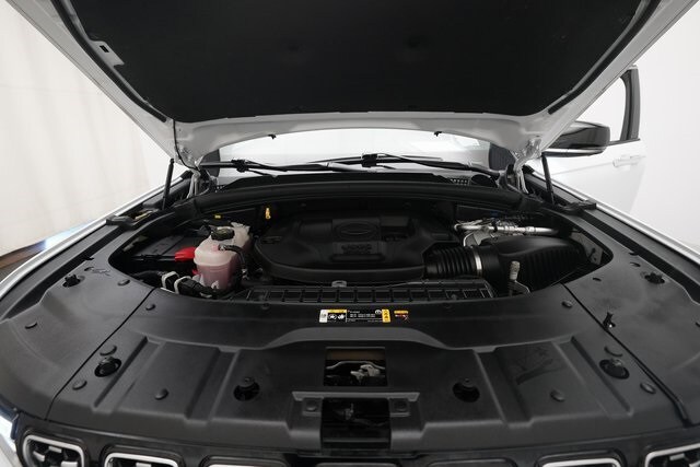 2023 Jeep Grand Cherokee Summit photo 3