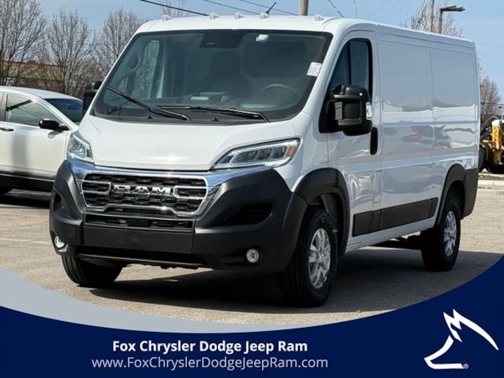 New 2024 Ram ProMaster PROMASTER 1500 SLT CARGO VAN LOW ROOF 136' WB Cargo Van