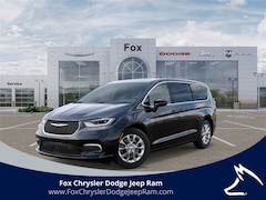 2026 Chrysler Pacifica LIMITED AWD Passenger Van