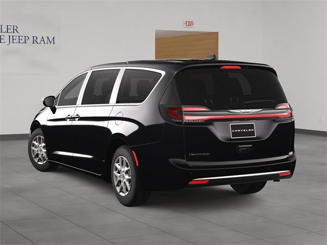 2025 Chrysler Pacifica photo 4