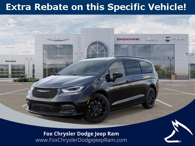 2026 Chrysler Pacifica Limited's photo