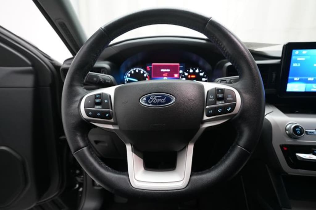 Used 2023 Ford Explorer XLT SUV