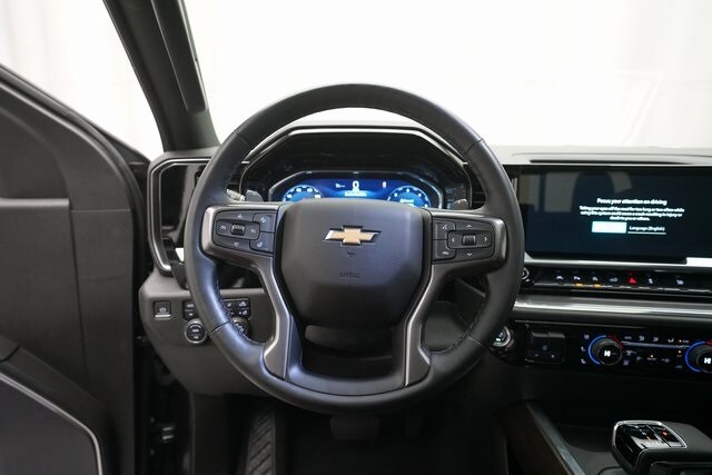2023 Chevrolet Silverado 1500 High Country photo 4