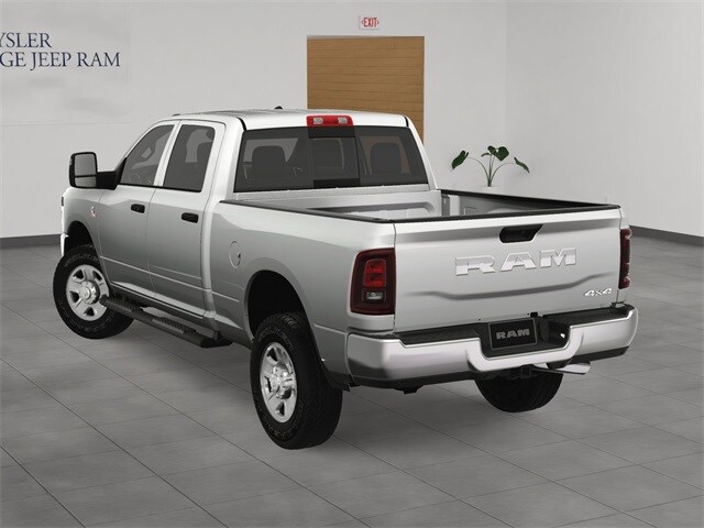 2025 Ram 2500 Tradesman photo 2