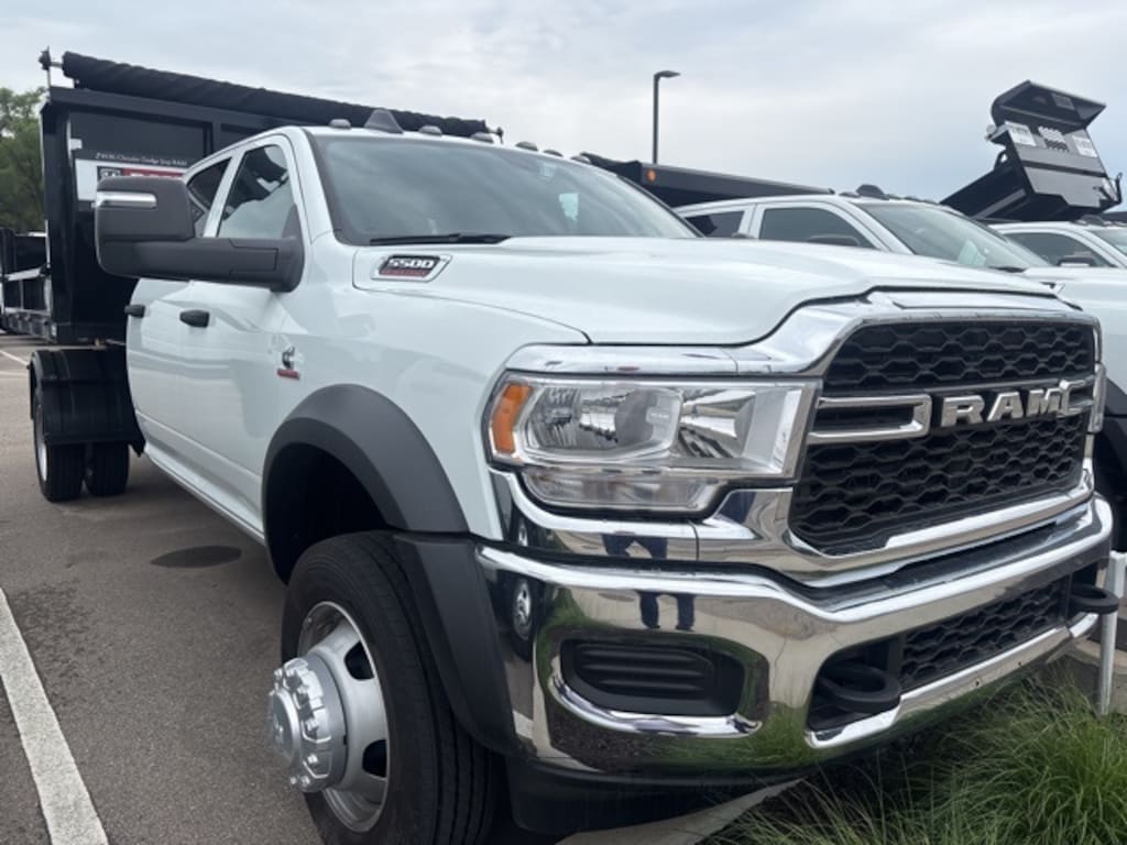 New 2024 Ram 5500 Chassis Cab 5500 TRADESMAN CHASSIS CREW CAB 4X4 84' CA Pickup