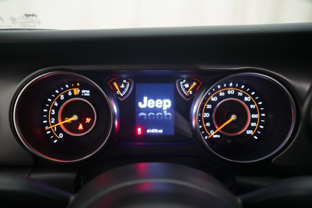 Used 2023 Jeep Gladiator Sport Truck Crew Cab