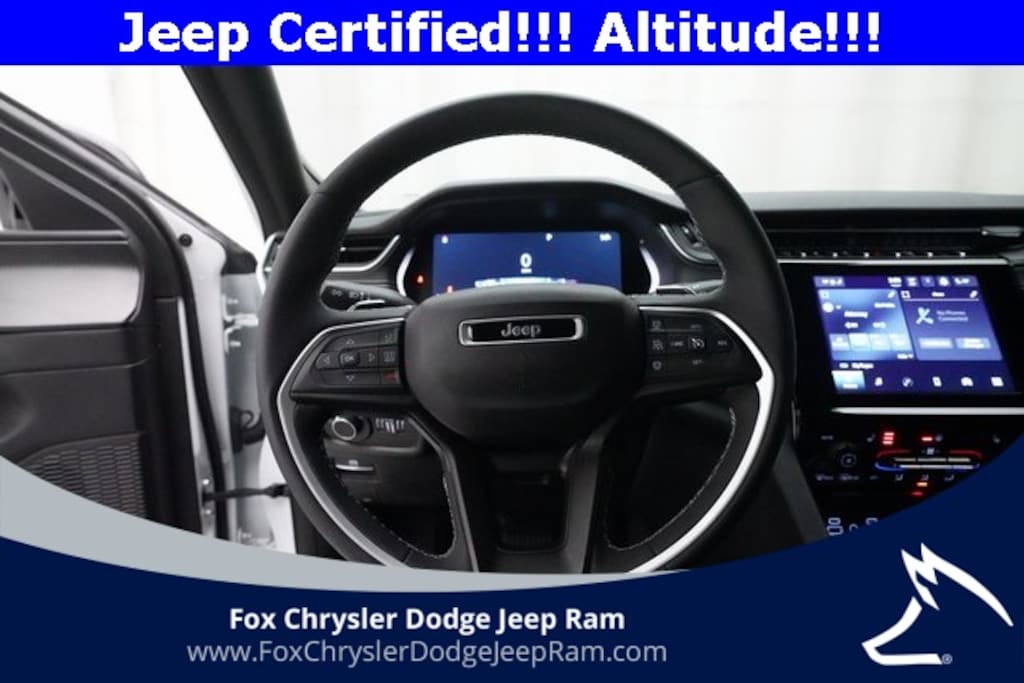 Used 2023 Jeep Grand Cherokee L Laredo SUV