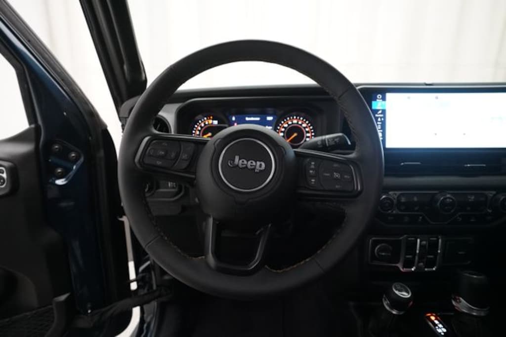Used 2025 Jeep Gladiator Sport Truck Crew Cab