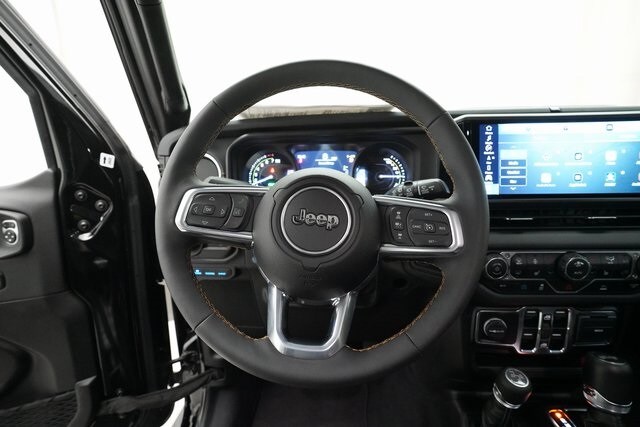 2024 Jeep Wrangler 4xe Sahara photo 4