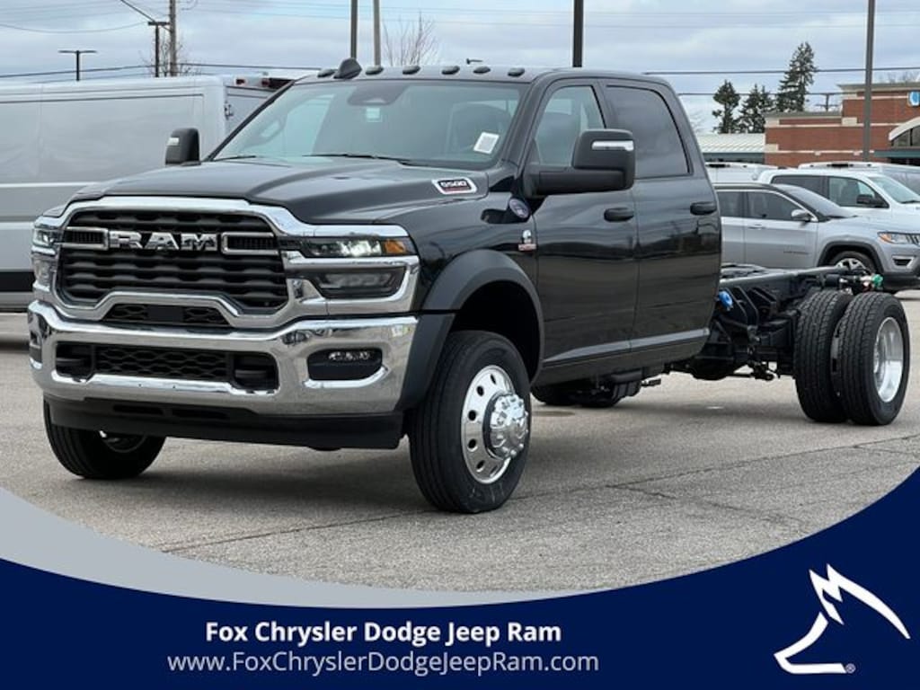 New 2026 Ram 5500 Chassis Cab TRADESMAN CREW 4X4 84' CA Pickup