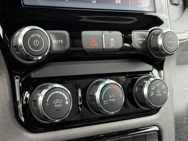 2026 RAM 3500 Chassis Tradesman - Photo 33