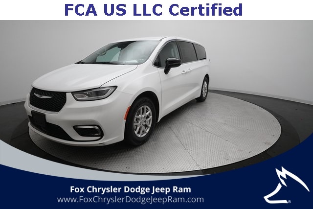 2024 Chrysler Pacifica Van Passenger Van 