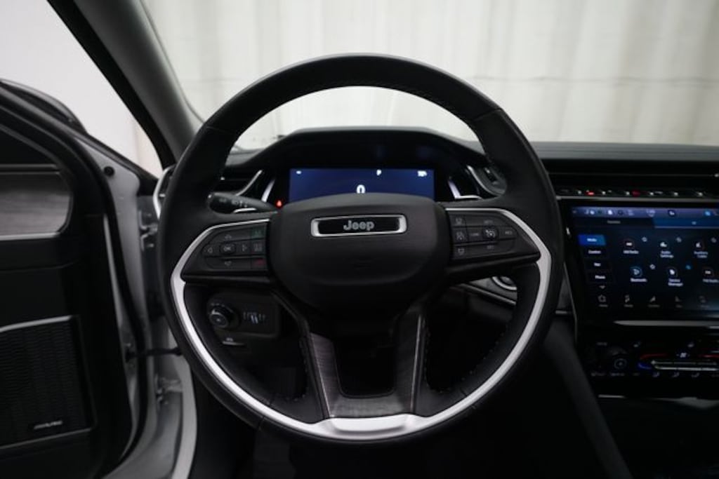 Used 2022 Jeep New Grand Cherokee Limited SUV